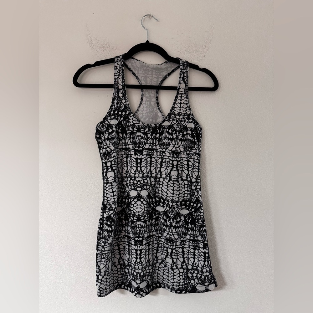 Lululemon Cool Racerback Tank Black White